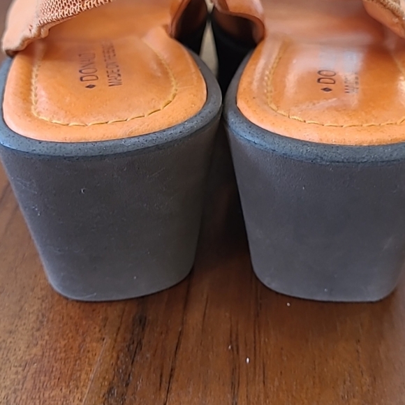Donald J Pliner Caths 8M orange textile sandals made in Spain - Picture 3 of 8